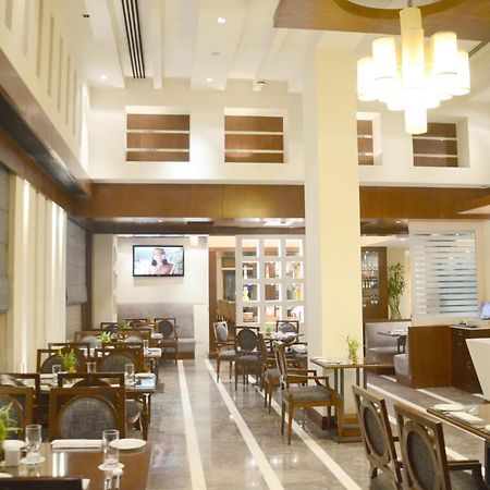 The Acura, Bmk Hotel Gurgaon Exterior foto